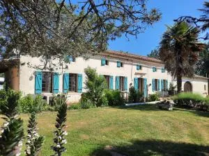 Gites Champfort - Yviers