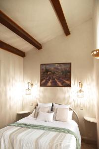 Maisons de vacances Lou Cigalou - Au Calme - Grand Jardin - Piscine Partagee - Parking - Campagne et Idealement Situe Proche A7 et Montelimar : photos des chambres