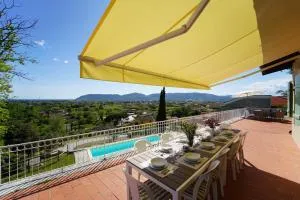 Villa Collina Del Sole 12 Pax by VILLASRETREATS - Nicola