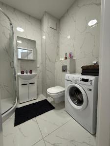 Apartment near Chopin Airport by Real Apartment