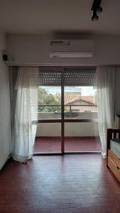 Luminoso departamento Zona Güemes