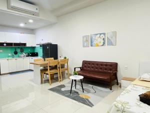 Sunrise cityview 1PN nhà đẹp tầng cao đủ tiện nghi có hồ bơi , gym