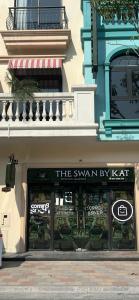 Homestay SWAN BY KAT Vin3