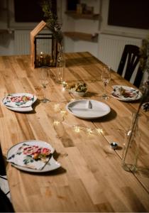 Family home, near thermeairport lake, Balotesti