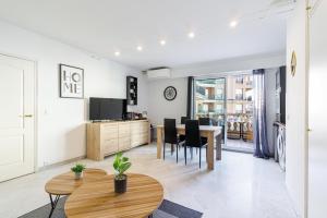 Le Victoria, élégant T2 au bord des plages, piscine, sauna