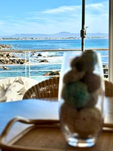 Beach Front Living - 2 Bedroom Apartment