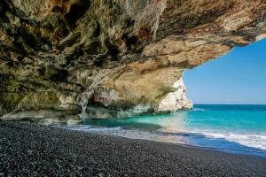 ThAeros 2-Bedroom Apartment in the center