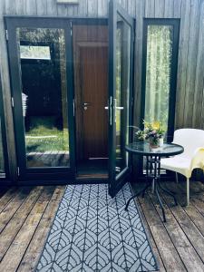 B&B Pod Lake Plateliai