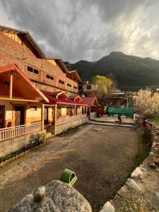 Brahma Cottages