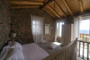 Stone houses Areti 2