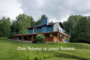 Blue House On The Hill - Year Round Cottage