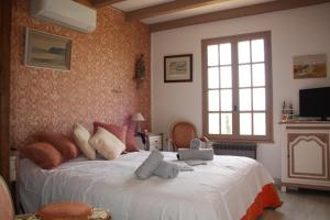 Villas Villa Ma Cardaline avec Piscine et Vue Mer avec 3 Chambres pour 6 Personnes Classe 3 Etoiles : photos des chambres