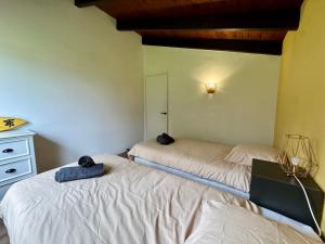 Villas La Villa - Piscine - Billard : photos des chambres