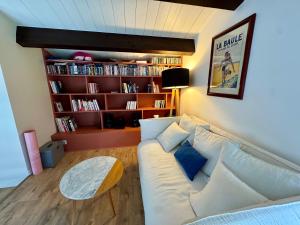 Villas La Villa - Piscine - Billard : photos des chambres