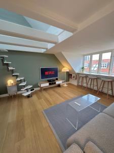 Central rooftop apartment by ARoS with balcony