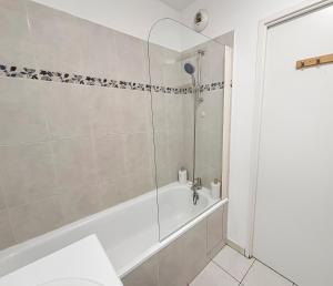 Appartements FairyHome Parking Prive Proche Disney : photos des chambres