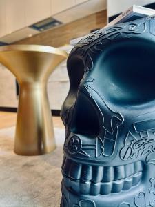 YourAthens-Jack, Urban Stylish with Shaded Balcony near Kolonaki, Athens Center