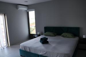 Ocean Bliss Penthouse - Private Pool & 2 Min to Beach