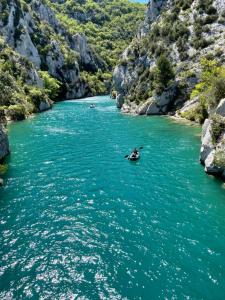 Appartements Appartement 1 chambre avec piscine : photos des chambres