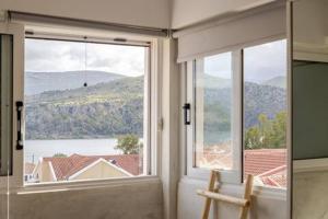 Argostoli Terrace Loft with Sea Views