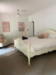 Cherry Haven farm house with a view