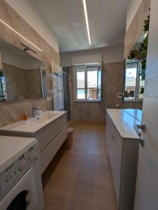 Casa dartista al mare