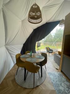 beGLAMP glamping - narty, góry i Park Narodowy
