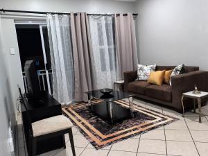 Your Perfect Escape with Breathtaking Lake Views