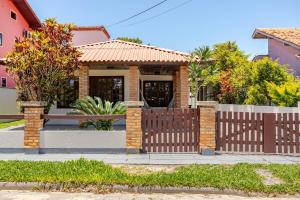 Authentic and cozy Meiembipe beach house