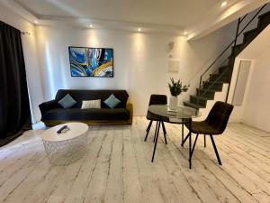 1-bedroom duplex 100m by the sea