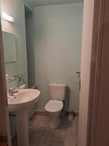 Hotels Le Relais de Lassouts : Chambre Triple