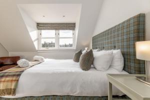 Gillespie Apartments - Spectacular Penthouse