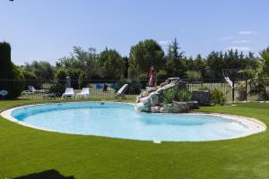 Maisons de vacances Domaine Manon en Luberon privatise - 21 couchages : photos des chambres