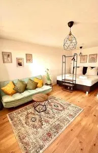 Schwarzwald Apartment - لوفينغن