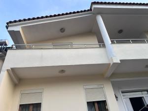 Villa e Verdhe Elbasan, Albania