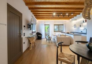 Acres Luxe, First Floor Haven & Ground Floor Retreat