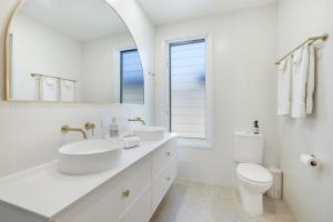 2min walk to Esplanade - Perfect Bargara Escape