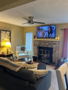 Mountain Fun-Jack Frost Walk On Whole House - 3hvězdičkové hotely ve městě Blakeslee