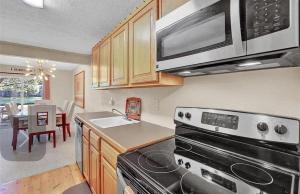 Waterfront Mountain Fun-Jack Frost Walk On Whole House