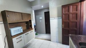 Casa com Garagem, 3 Quartos e Churrasqueira