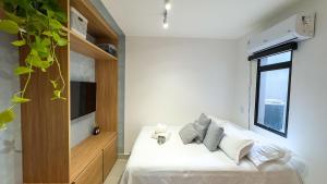 Estúdio Completo com ar e Terraço no Tatuapé