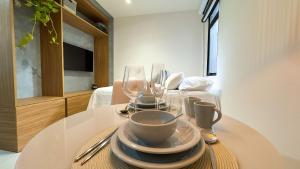 Estúdio Completo com ar e Terraço no Tatuapé