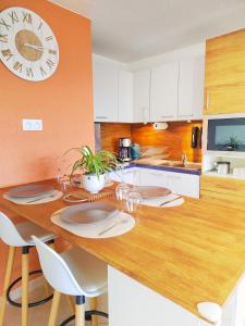 Le lac des reflets dorés - Établissement classé 3 étoiles ATOUT FRANCE