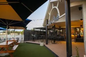 The Club Hotel - Tannum Sands