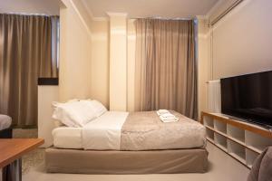 Zacharitsa APT at Acropolis up 4 guests by LODGESPOT