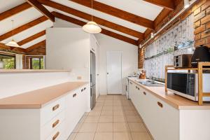 Coastal Paws Pet friendly, family beach house in Pottsville