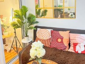 Mhaxs Place - Azure Parañaque