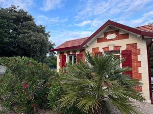Villa Plage à 130 m SPA Piscine partagés