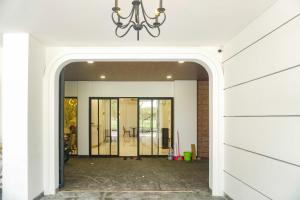 Urbanview Kencana Residence near Pakuwon Mall Surabaya