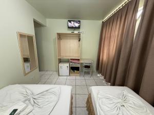 Oasis Chartouni Hotel